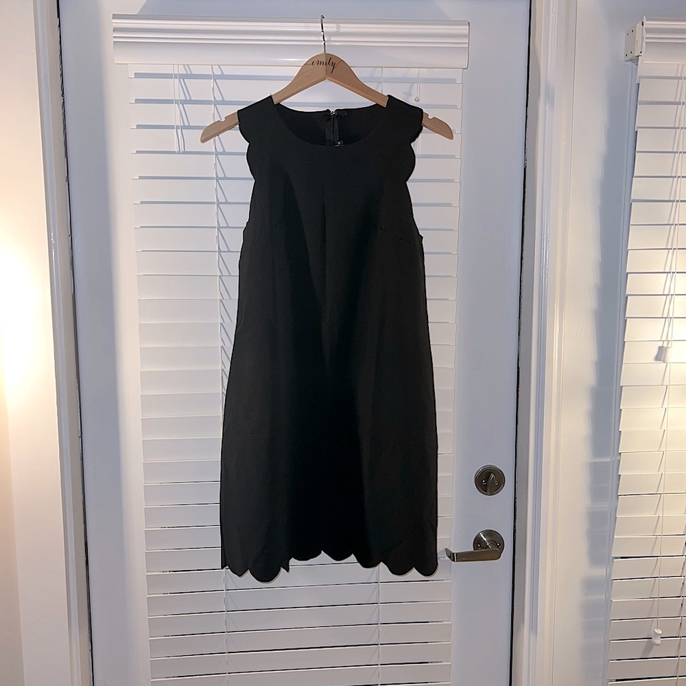 Light weight, mini dress with scalloped hem